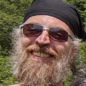 2021 - Barbas on the street to Prati Dispari (with Rox).jpg